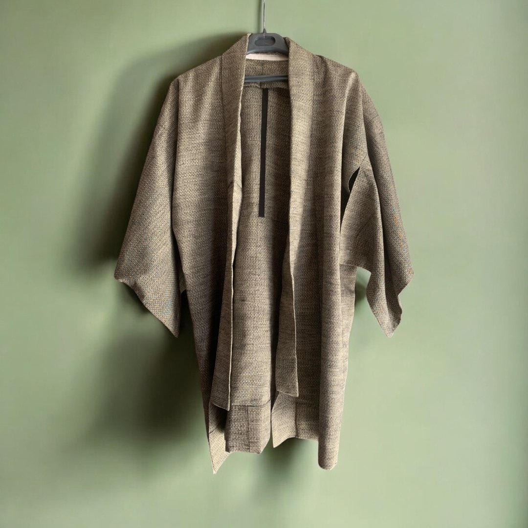 Traditional Japanese Haori in Khaki Beige