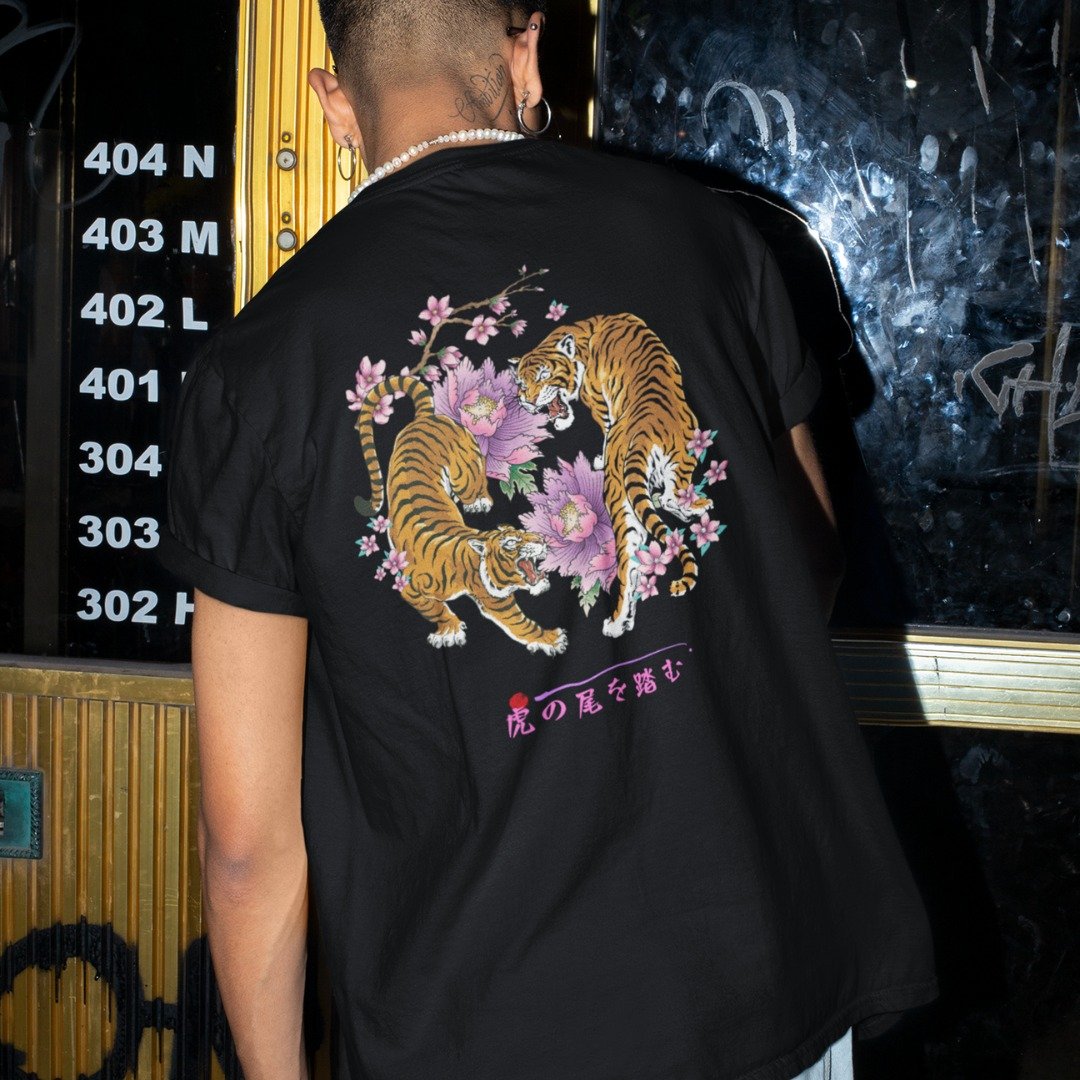 T-shirt giapponese Tiger and Lillys Nero