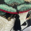 TSURU TORI 鶴鳥 BOLSO EN TELA JAPONESA DE ALGODÓN NEGRO CON DETALLES EN COLOR DORADO Y VERDE