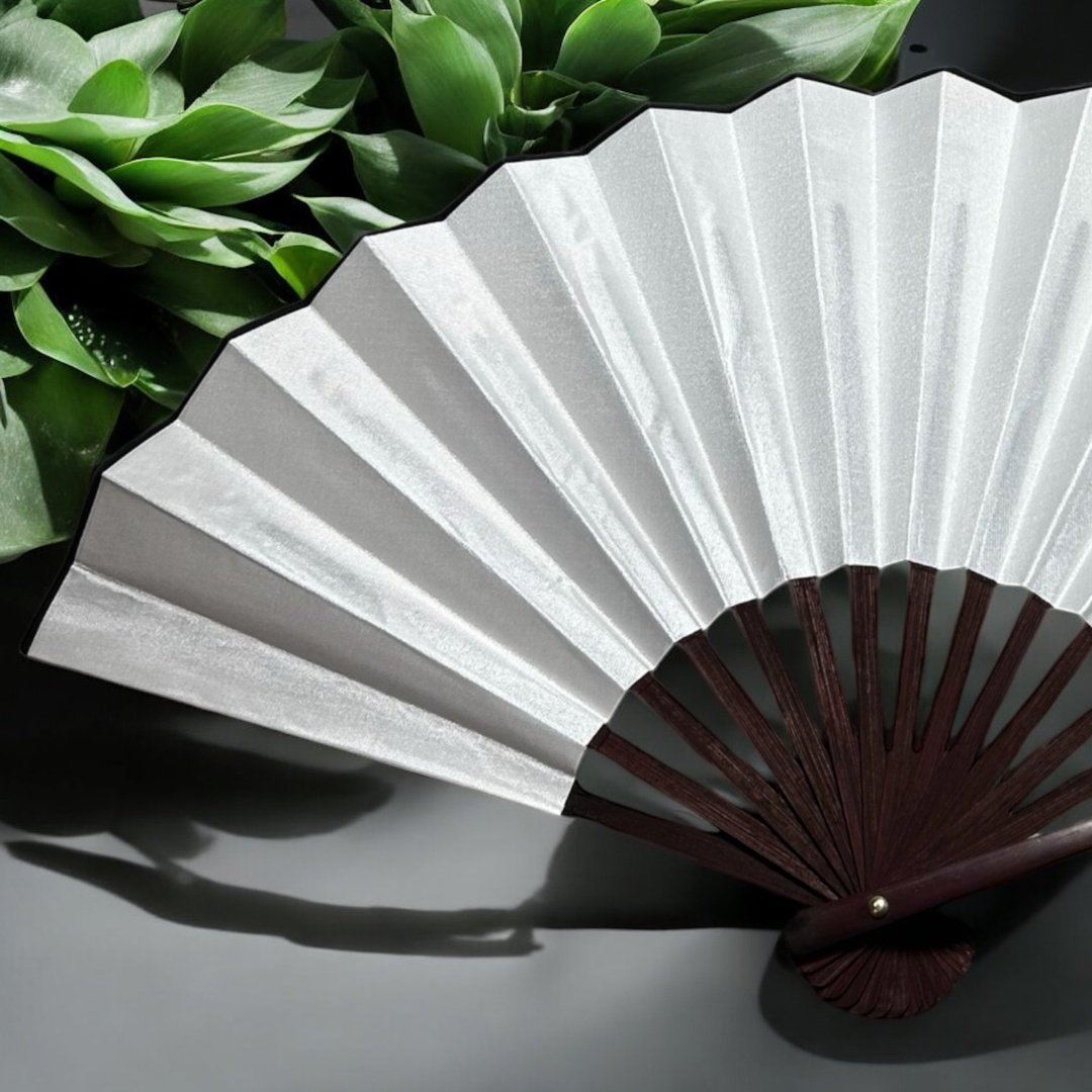Fan Shiro Kaze Sensu