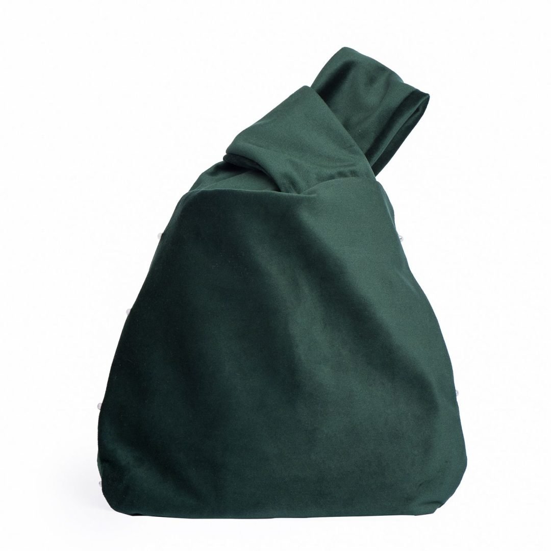 KNOT BAG IN FOREST GREEN VELVET FABRIC AND WHITE PEARLS