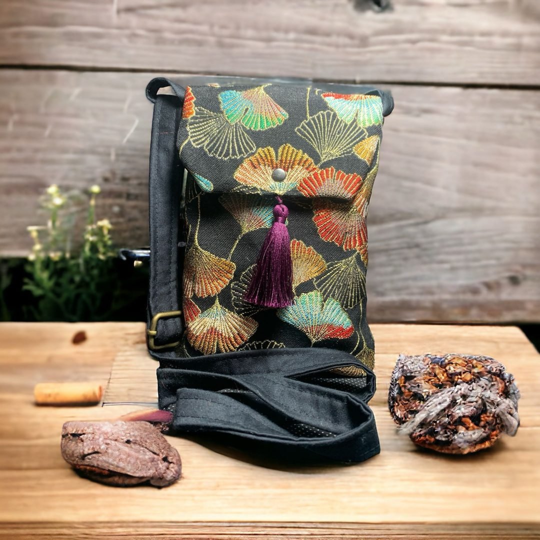 BORSA GINGO CON PATTA E NAPPE VIOLA
