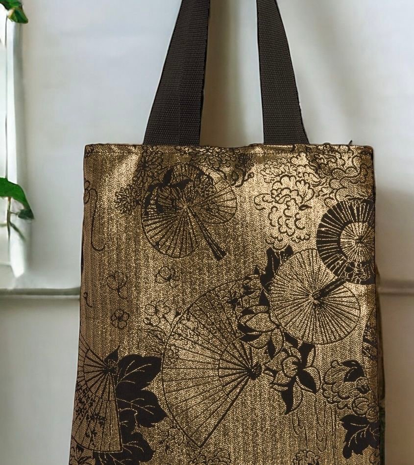 THE GOLDEN HANFU TOTE BAG