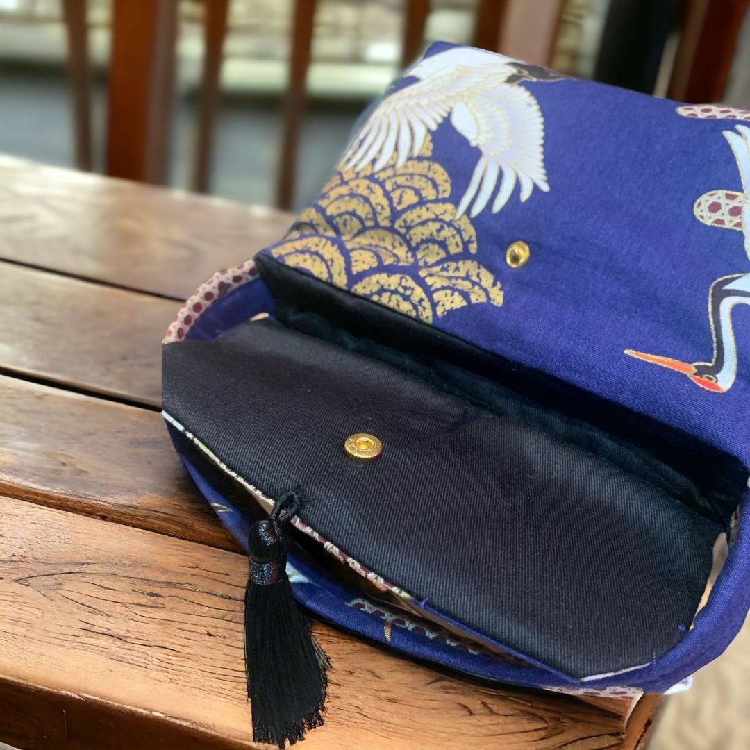 Tsuru To Kin No Nami 鶴と金の波