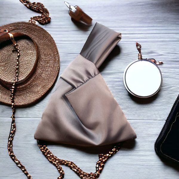 KNOT BAG IN RUSTY SILVER
