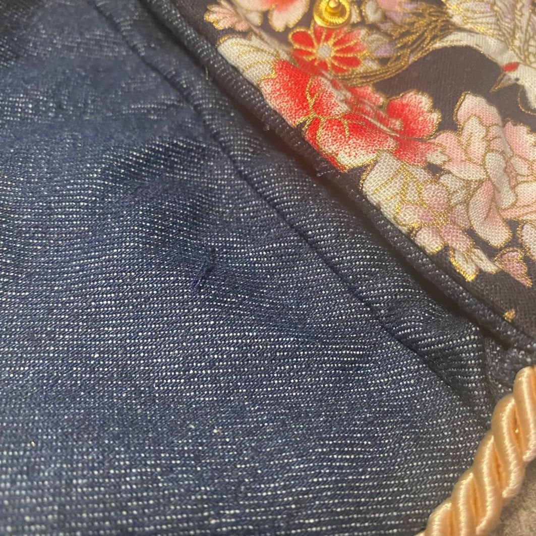 AOI HARU 青い春 HANDTASCHE OSAKA BAUMWOLLSTOFF MIT FRÜHLINGSBLUMENANG WEISSER KRANICH